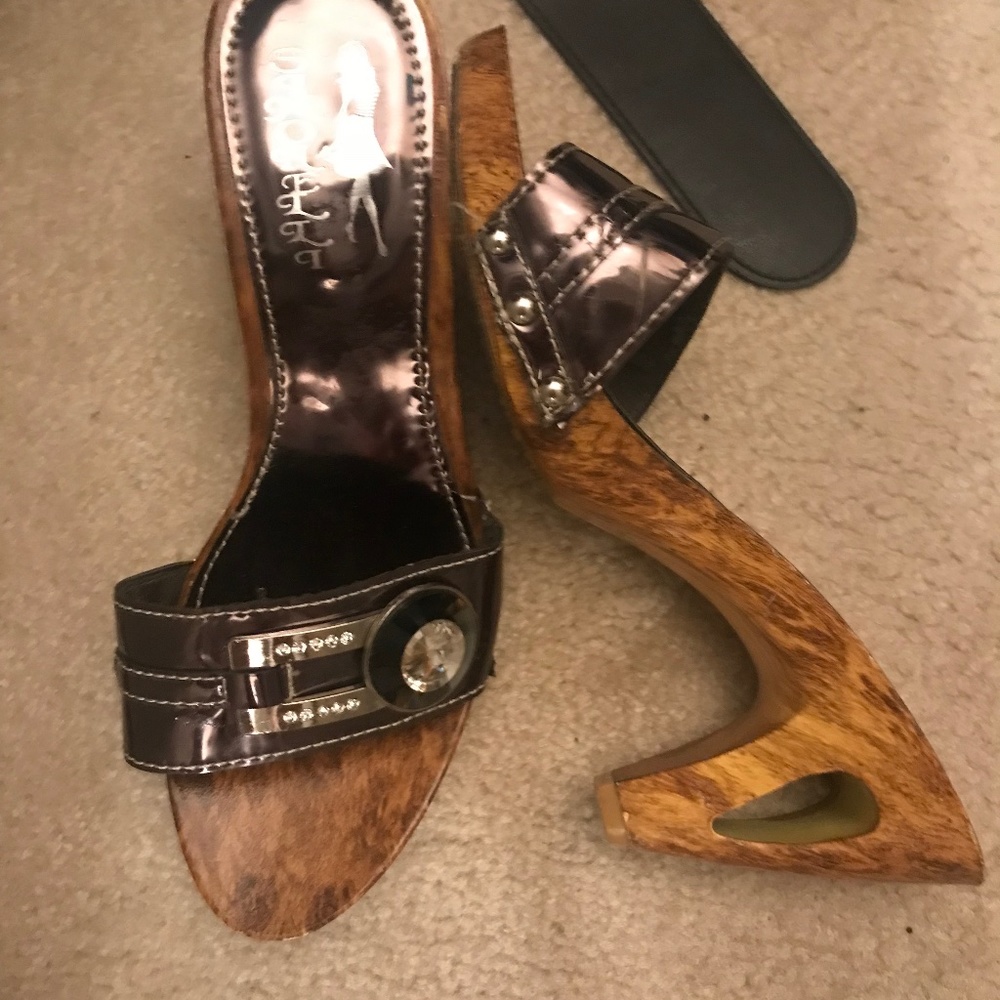 Fabulous Brown button heels